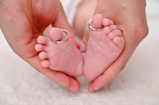 阳春孕妇六个月肚子多大
